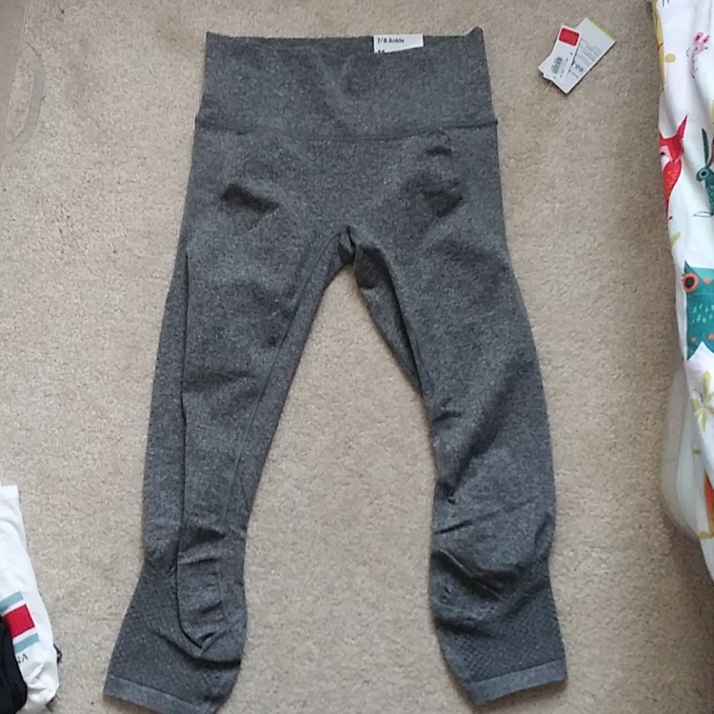 💎NEW! Old Navy Active Womens Gray Leggings